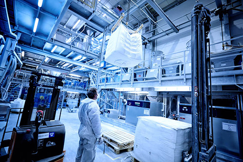 Ambiente di produzione presso Polyplast Müller a Straelen